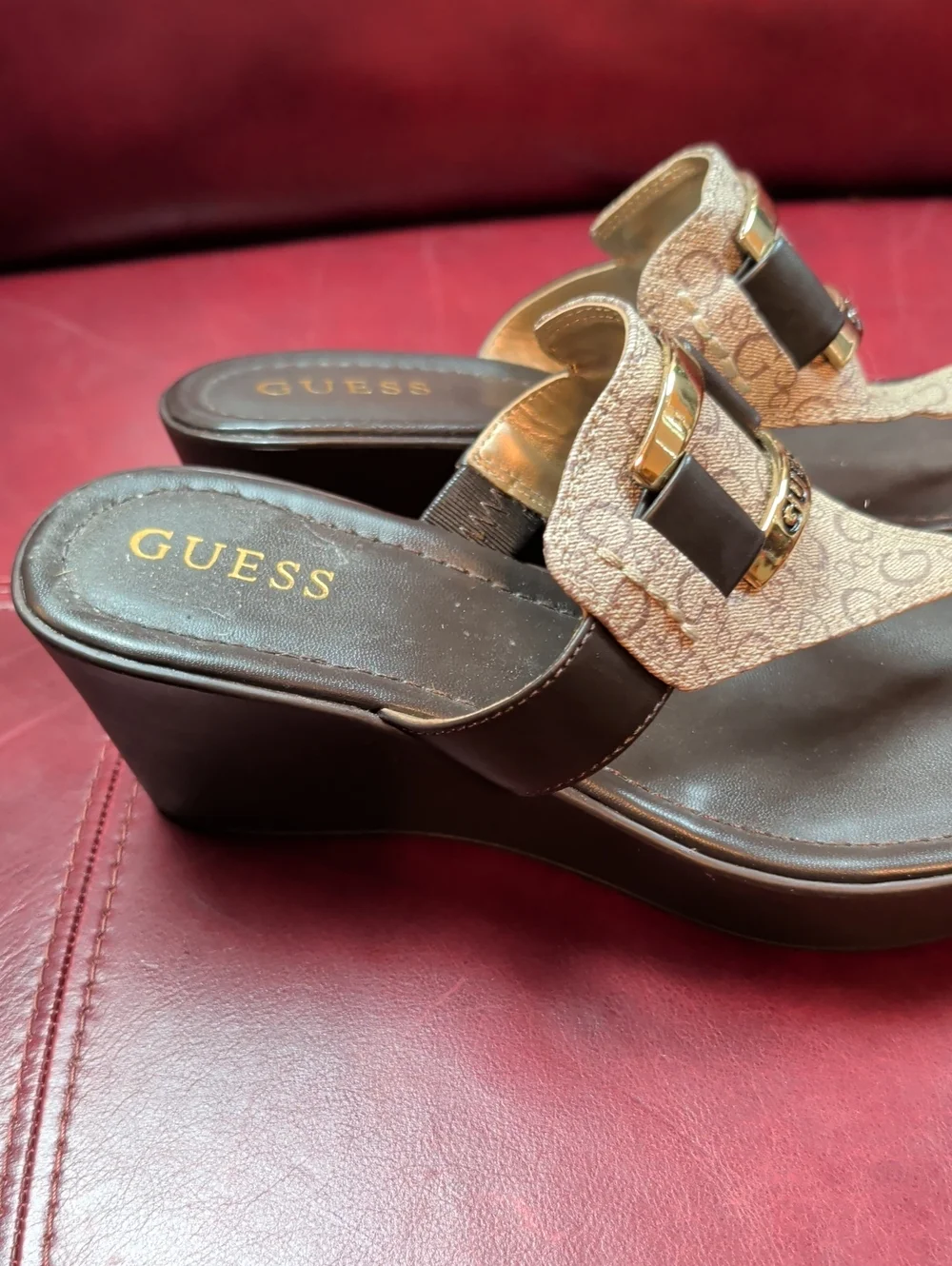 GUESS Brown Logo Thong Sandals with Gold Hardware Size 8